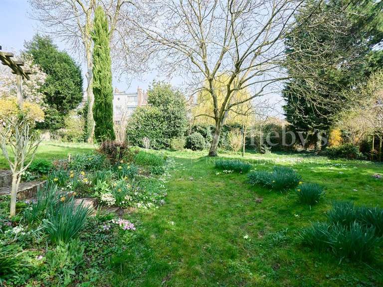 Maison Mons-en-Baroeul - 8 chambres - 285m²