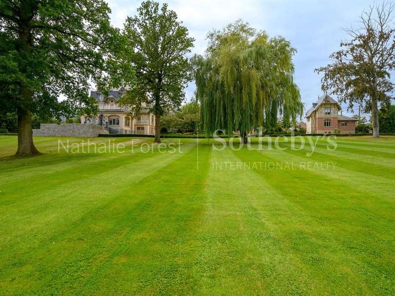 Maison Mons-en-Pévèle - 7 chambres - 500m²