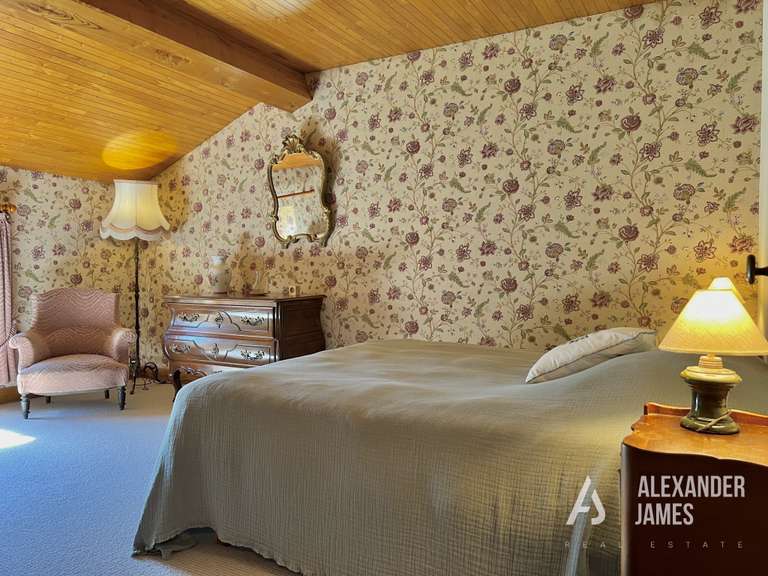 House Monségur - 8 bedrooms - 458m²