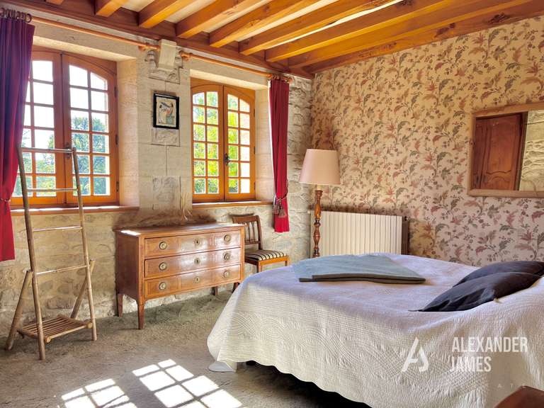 House Monségur - 8 bedrooms - 458m²