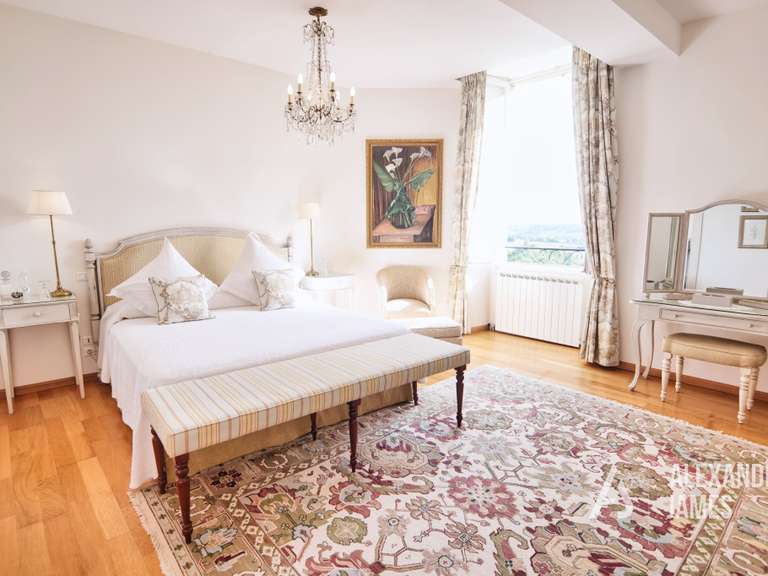 House Monségur - 7 bedrooms - 550m²