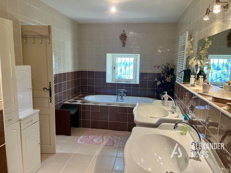 House Monségur - 4 bedrooms - 314m²