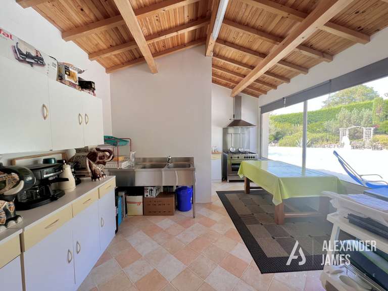 House Monségur - 4 bedrooms - 314m²