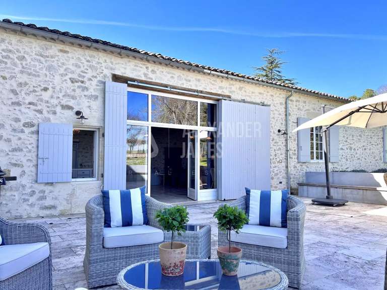 Propriété Monségur - 6 chambres - 441m²