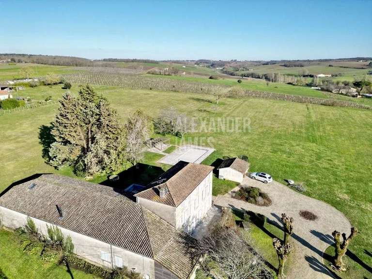 Propriété Monségur - 6 chambres - 441m²
