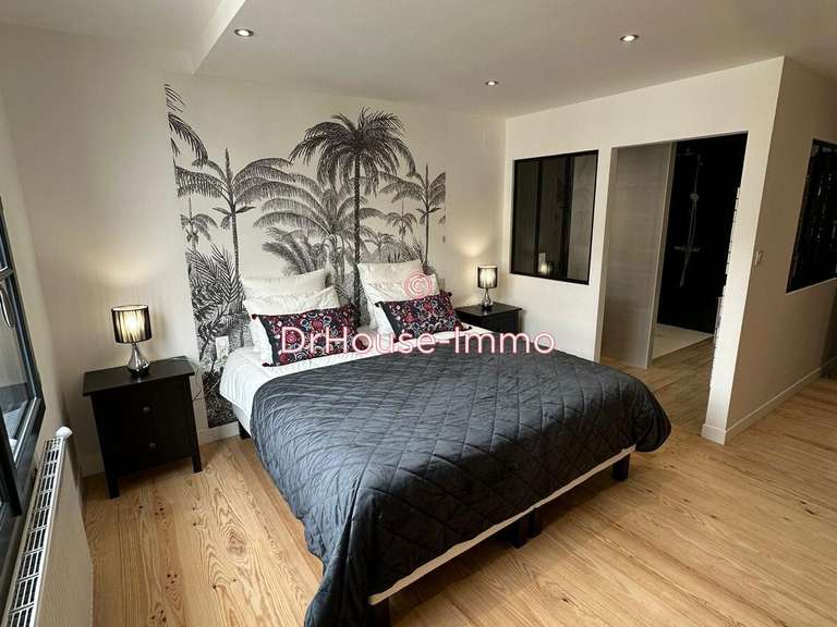 Villa Monségur - 5 bedrooms - 300m²
