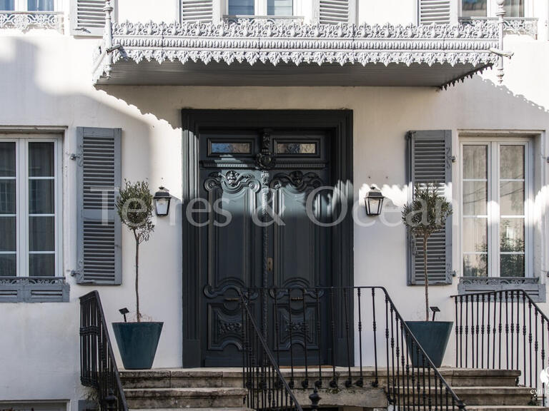 Maison Mont-de-Marsan - 8 chambres - 427m²