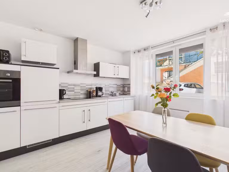 Maison Mont-de-Marsan - 9 chambres - 735m²