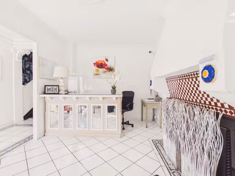Maison Mont-de-Marsan - 9 chambres - 735m²
