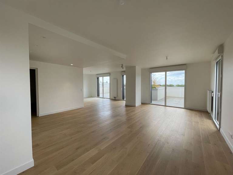 Appartement Mont-Saint-Aignan - 3 chambres - 110m²
