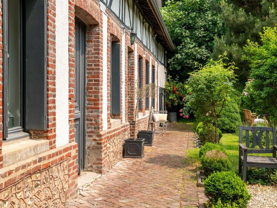 House Mont-Saint-Aignan