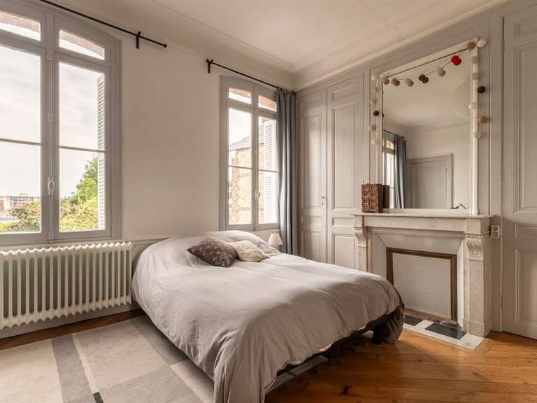 Maison Mont-Saint-Aignan - 7 chambres - 209m²