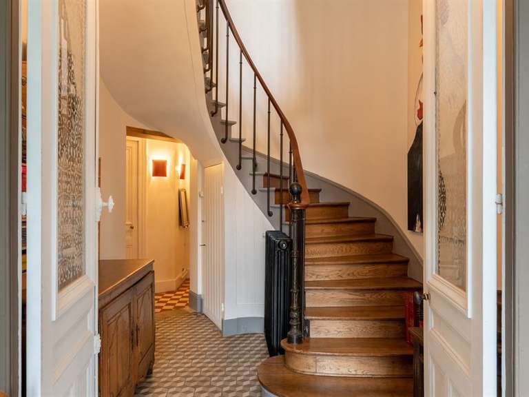 Maison Mont-Saint-Aignan - 7 chambres - 209m²