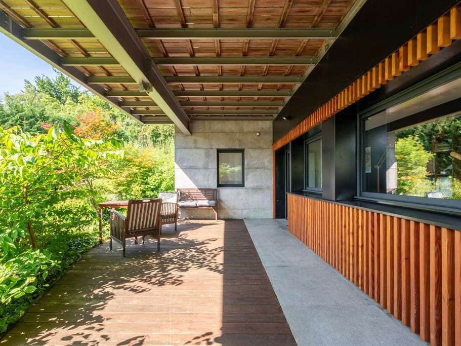 House Mont-Saint-Aignan