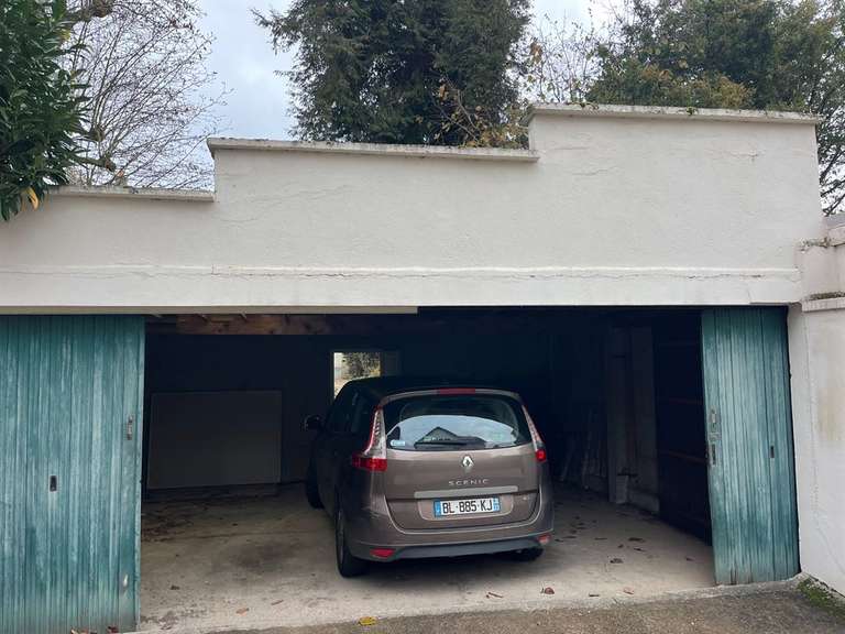 Maison Mont-Saint-Aignan - 5 chambres - 217m²