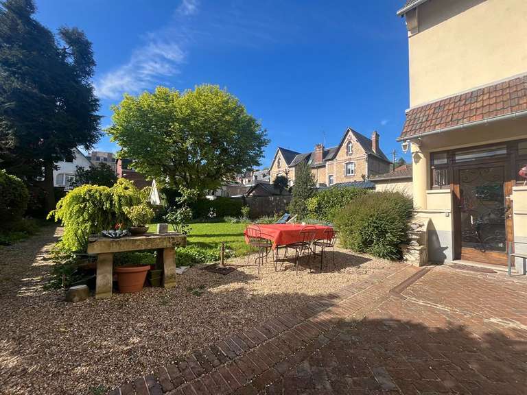 Maison Mont-Saint-Aignan - 5 chambres - 217m²
