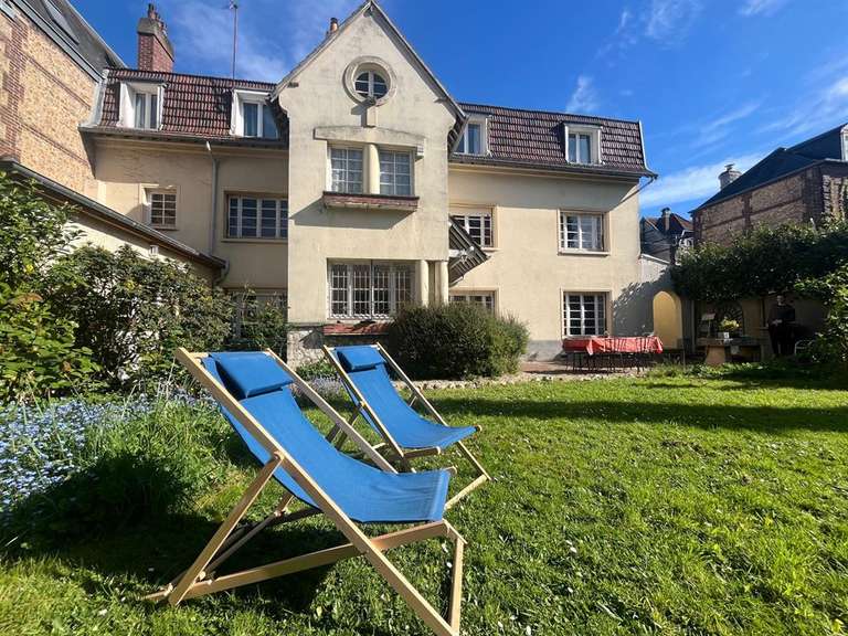 Maison Mont-Saint-Aignan - 5 chambres - 217m²