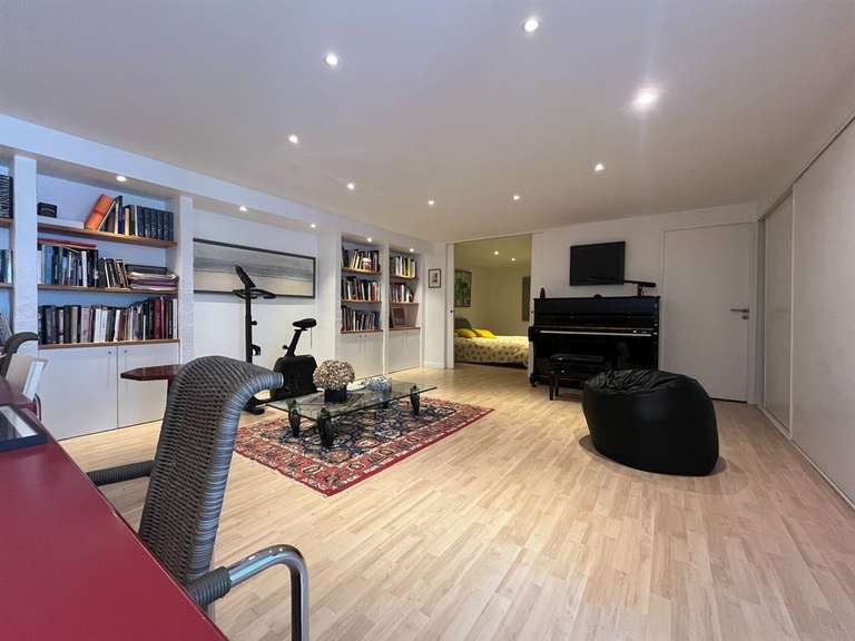 House Mont-Saint-Aignan - 4 bedrooms - 220m²