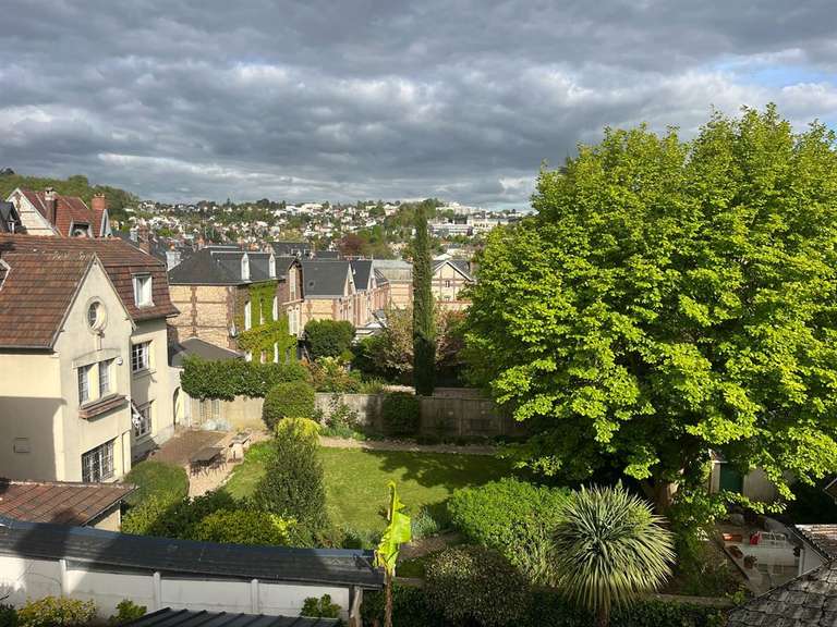Propriété Mont-Saint-Aignan - 5 chambres - 217m²