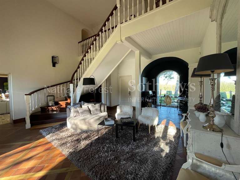 Maison Mont-Saint-Éloi - 6 chambres - 533m²