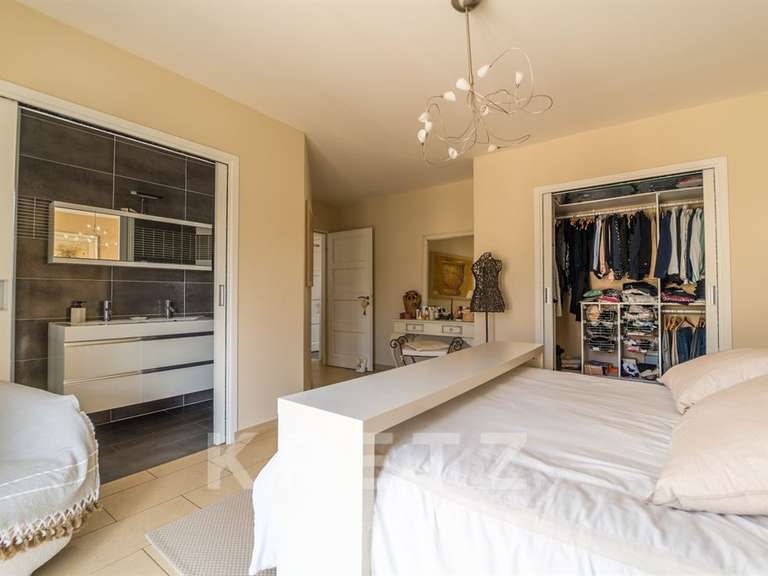 Maison Montady - 3 chambres - 241m²