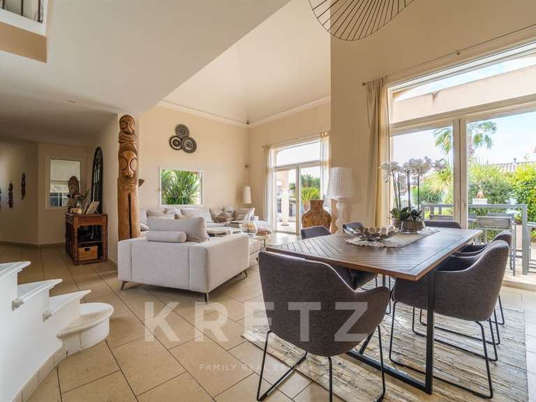 Maison Montady - 3 chambres - 241m²