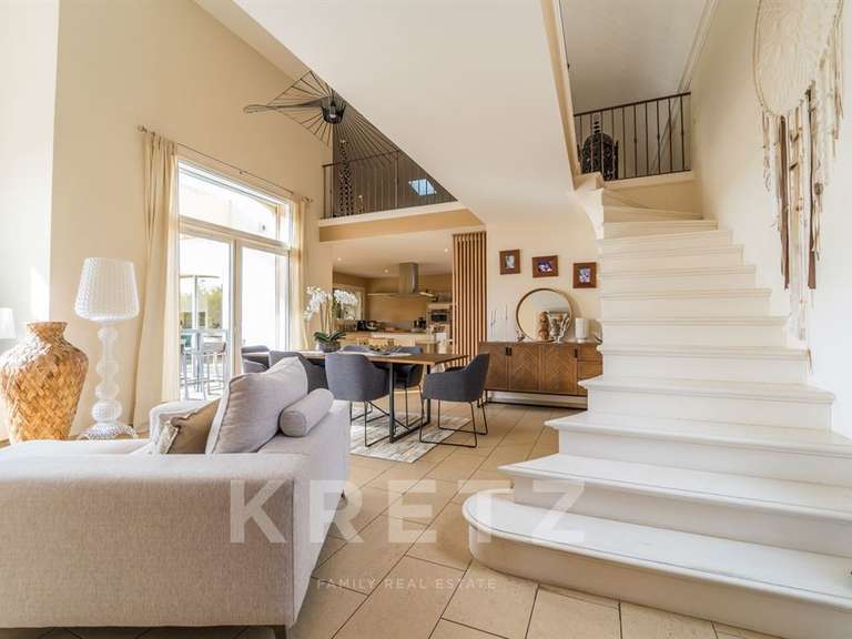 Maison Montady - 3 chambres - 241m²