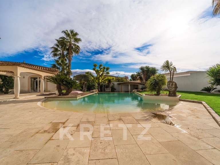 Maison Montady - 3 chambres - 241m²