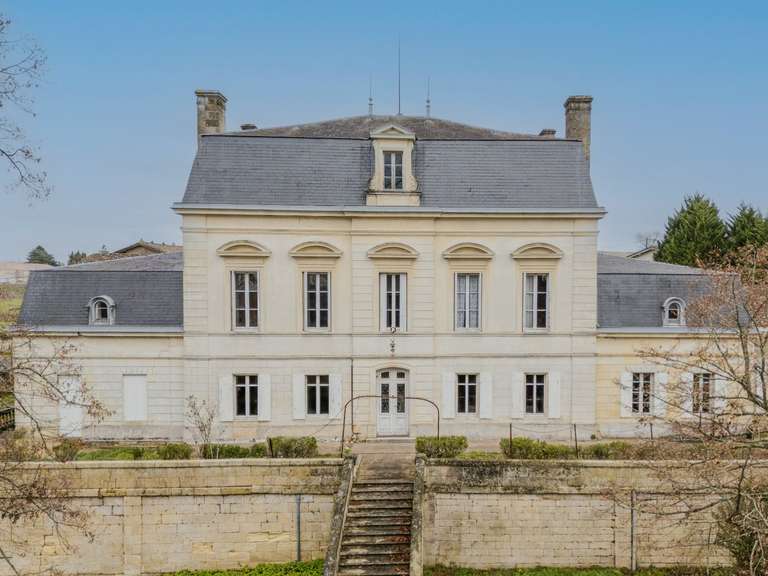 Château Montagne - 2500m²