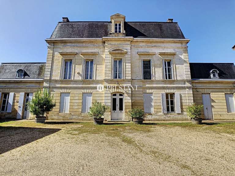 House Montagne - 9 bedrooms - 780m²
