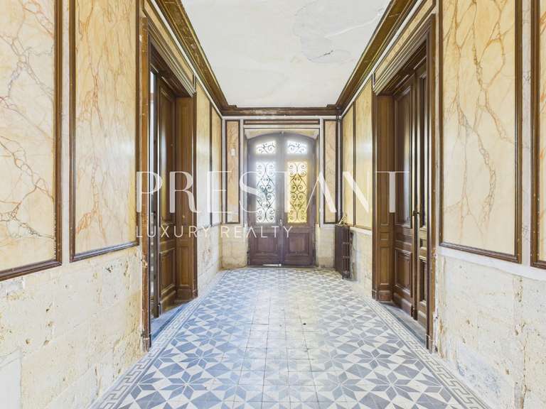 House Montagne - 9 bedrooms - 780m²
