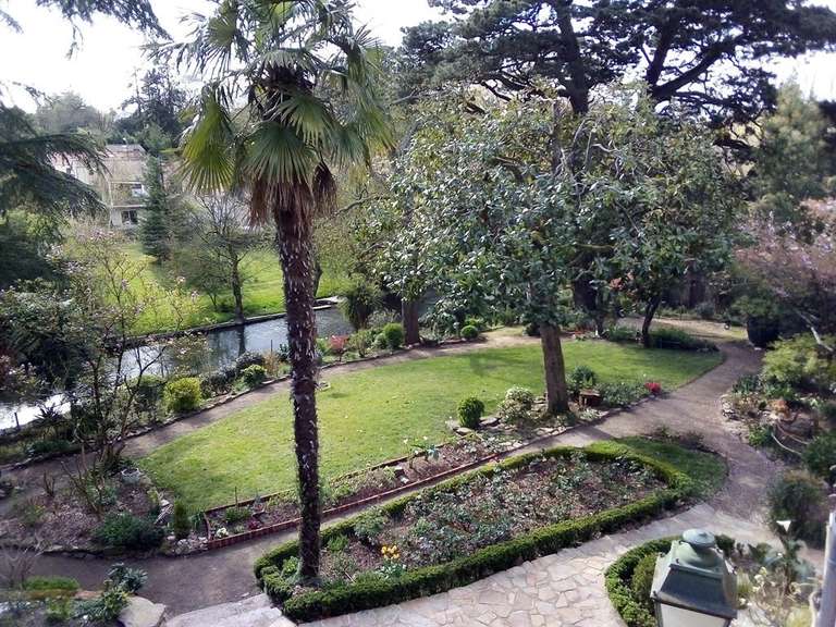 Maison Montaigu - 4 chambres - 235m²