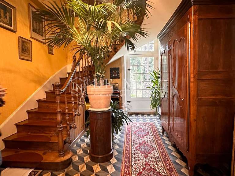 Maison Montaigu - 4 chambres - 235m²