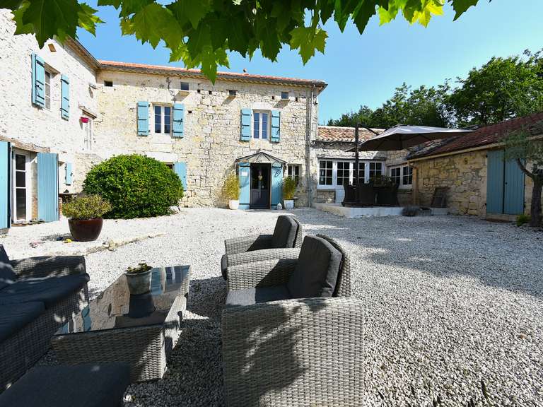 Maison Montaigu-de-Quercy - 11 chambres - 408m²