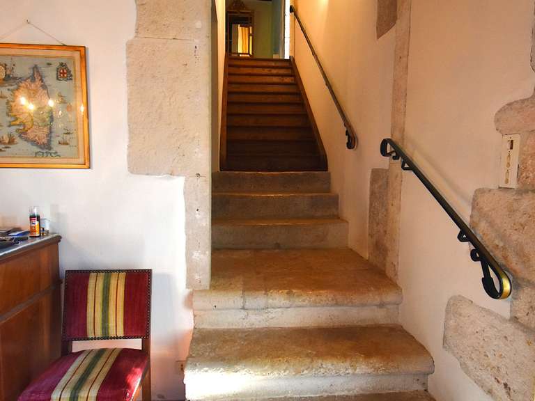 Maison Montaigu-de-Quercy - 6 chambres - 330m²