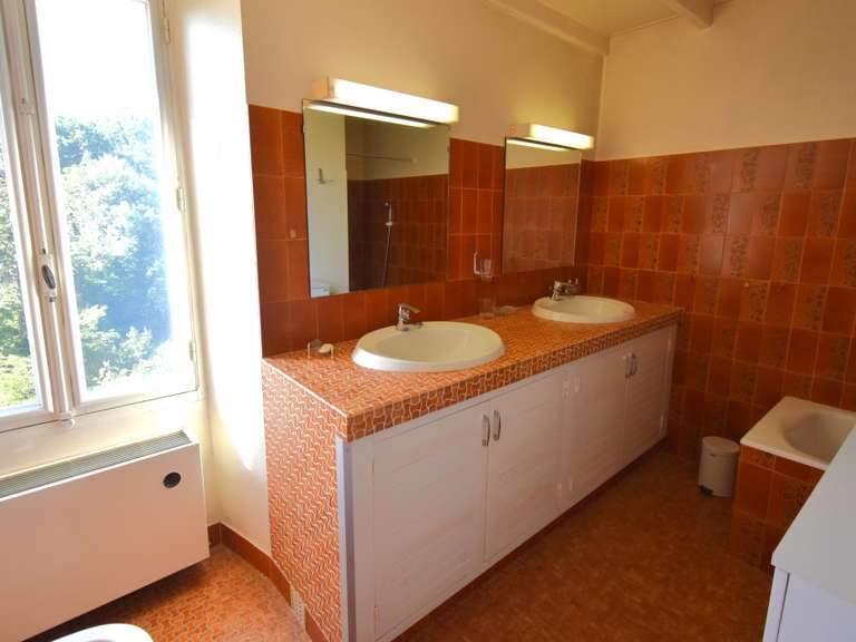 Maison Montaigu-de-Quercy - 6 chambres - 330m²