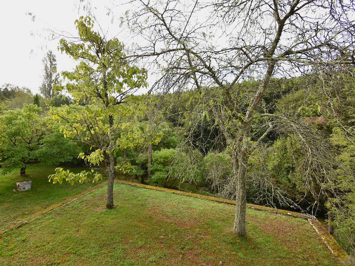 Maison Montaigu-de-Quercy