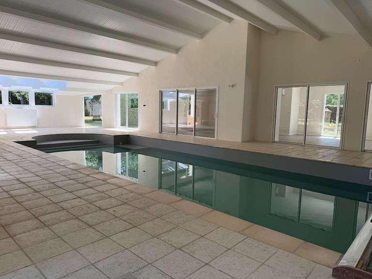 Villa Montaigu-Vendée - 5 chambres