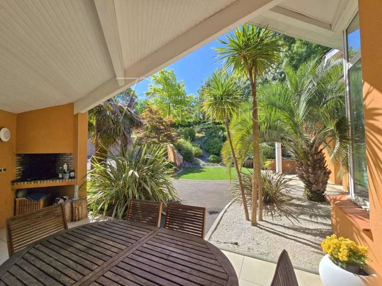 Maison Montaigut-sur-Save - 330m²
