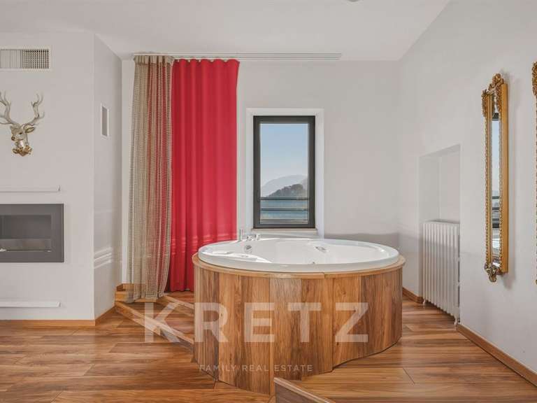 Castle Montailleur - 8 bedrooms - 760m²