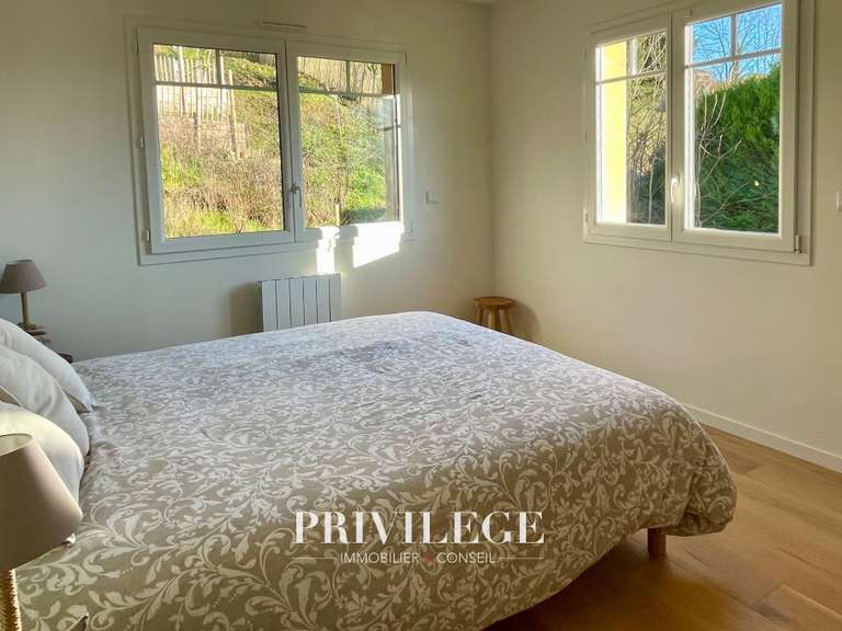 Maison Montanay - 8 chambres - 169m²