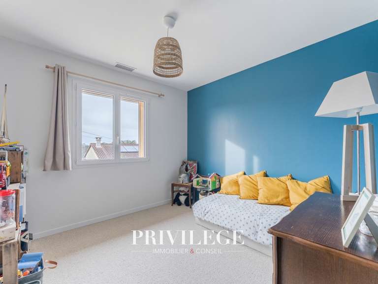 House Montanay - 8 bedrooms - 169m²