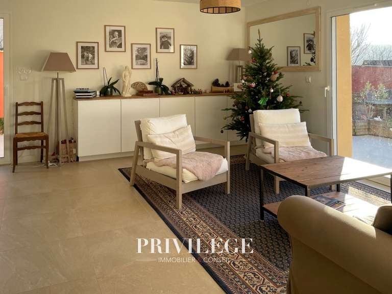 Maison Montanay - 8 chambres - 169m²