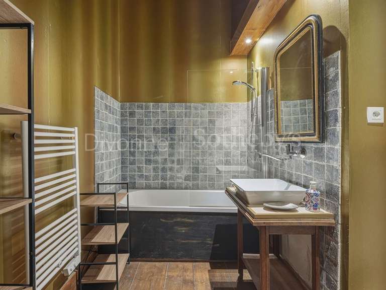 Château Montanges - 10 chambres - 760m²