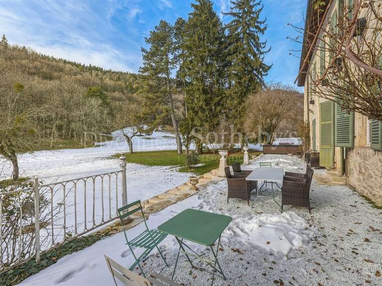 Château Montanges - 10 chambres - 760m²