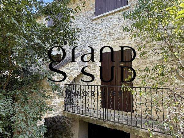 House Montaren-et-Saint-Médiers - 4 bedrooms