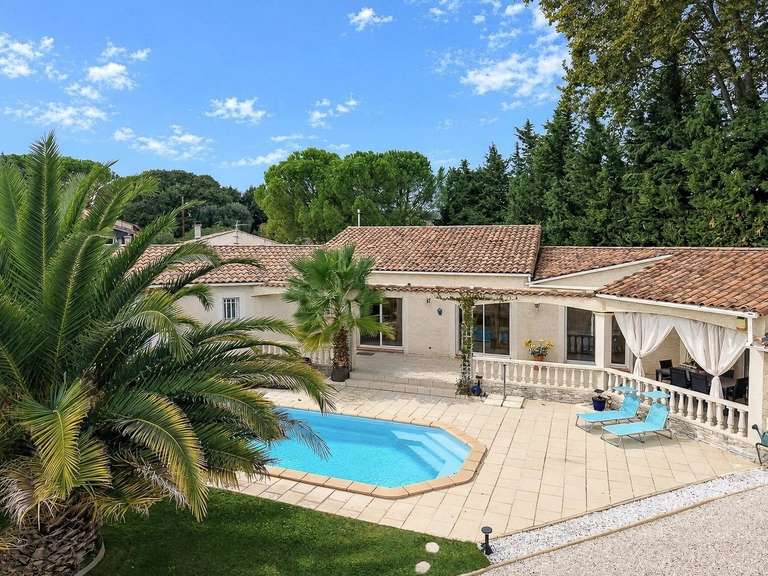 Maison Montaren-et-Saint-Médiers - 4 chambres - 175m²
