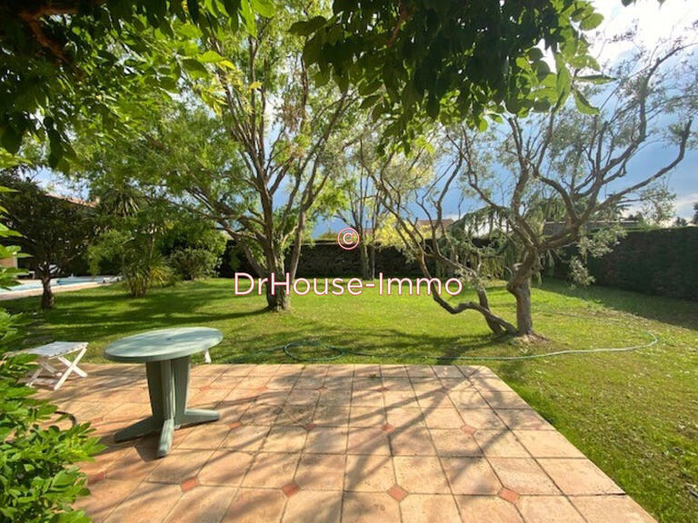 Villa Montaren-et-Saint-Médiers - 4 chambres - 160m²