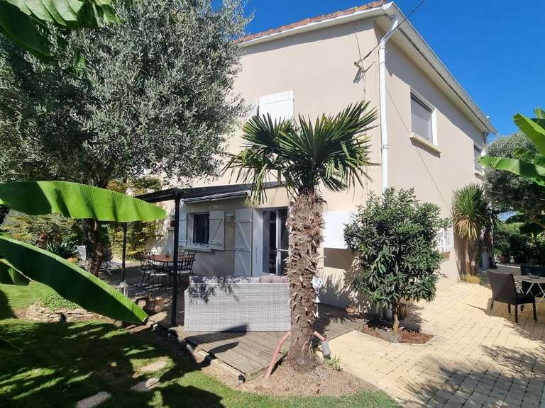 Maison Montastruc-la-Conseillère - 206m²