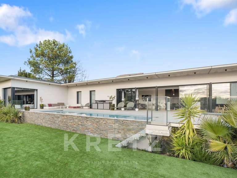 Maison Montastruc-la-Conseillère - 4 chambres - 180m²